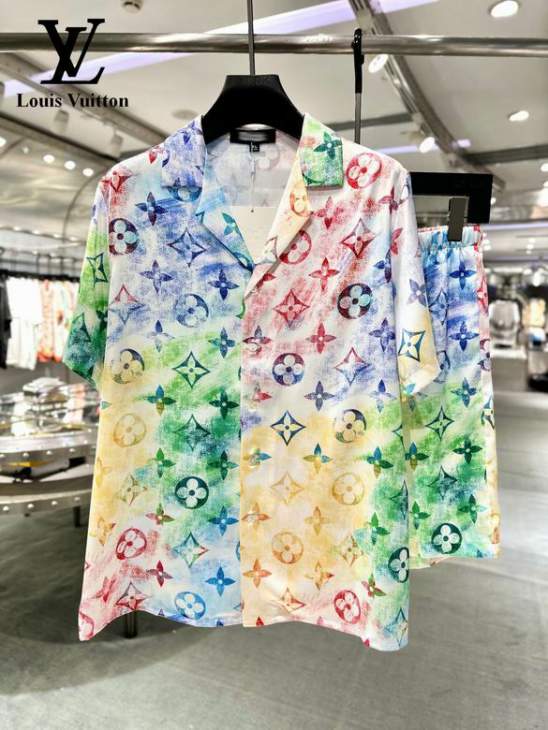 Picture of LV Shirt Pant Suits _SKULVM-3XL24cn18023067